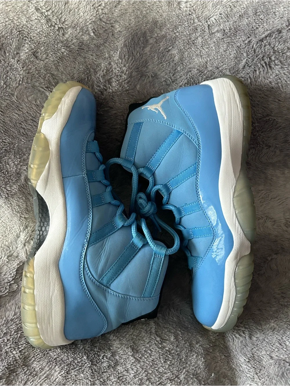 Nike air Jordan 11 retro Pantone size 10 Vnds